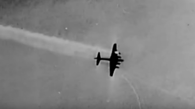 Eerste Engelse bommenwerper stort neer bij Klaeiterp