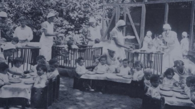 Bezoek van de Joodse onderduikerskinderen